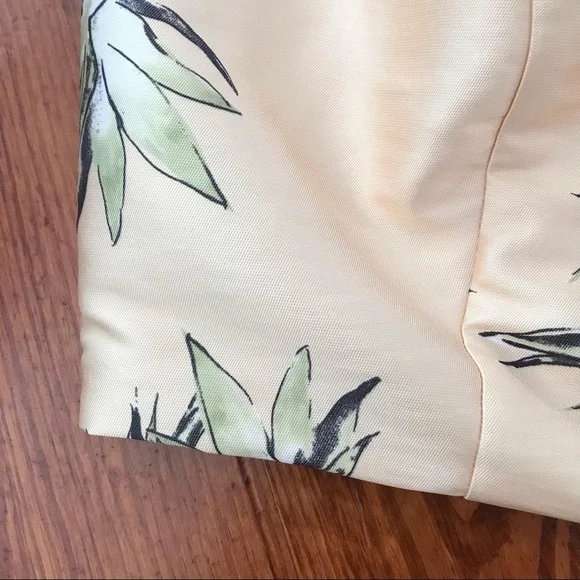 Forever21 Plus Yellow Birds of Paradise Palm Sleeveless Crop Top - Picture 2 of 6